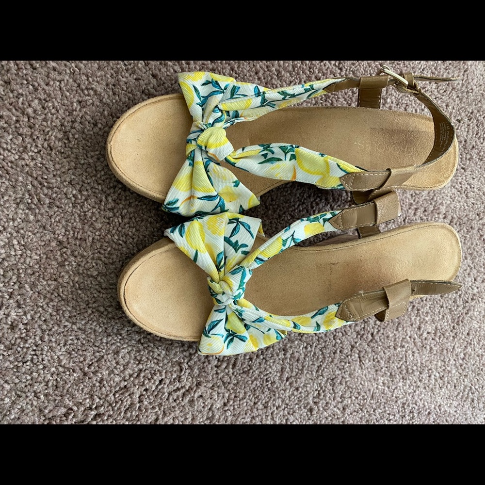 Shoes - Picture 3 of 3